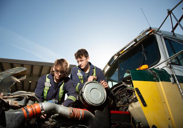 VIU heavy mechanical trades apprenticeship